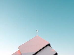 Horizontal Church Main Pic@0.3x